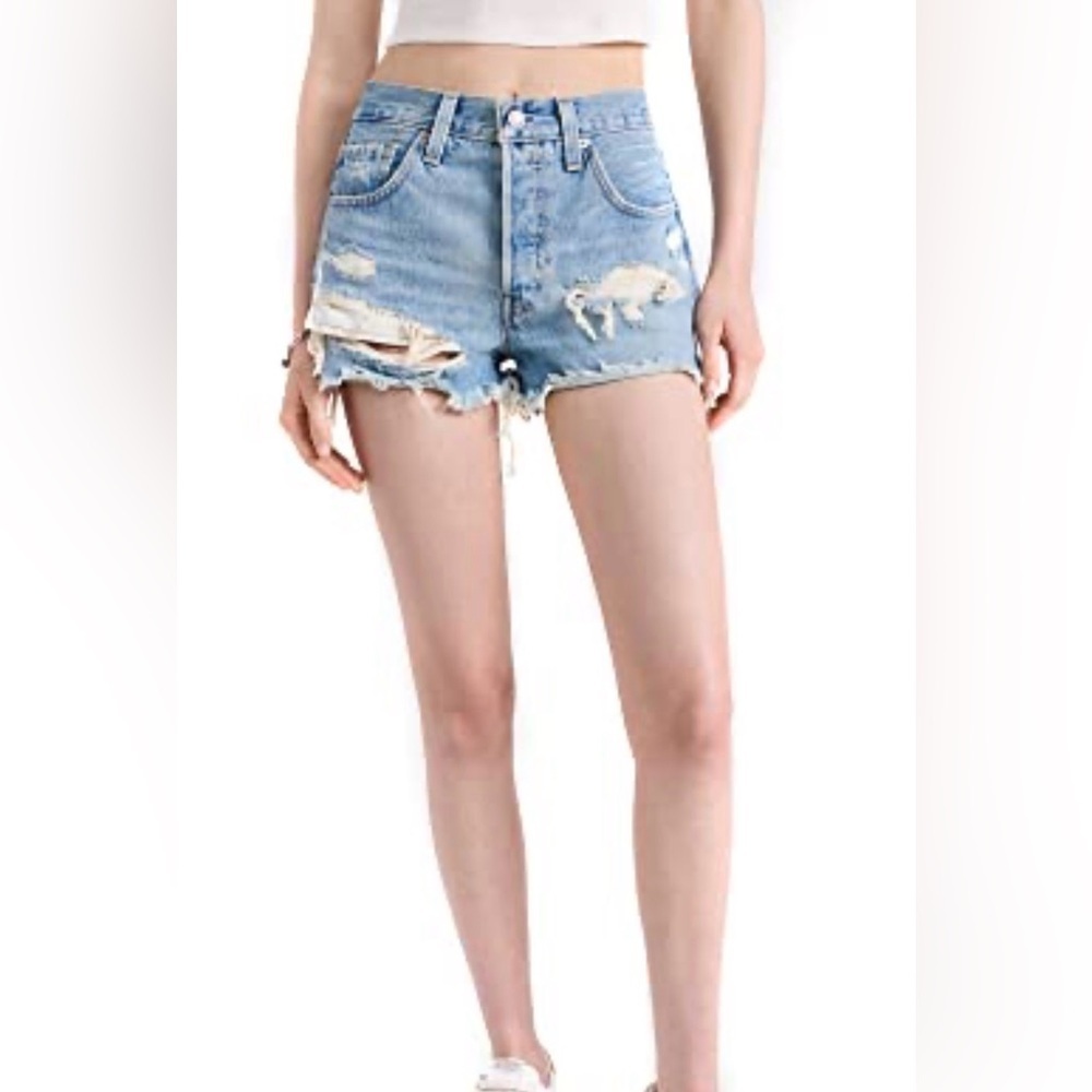 Distressed Levis Original High Rise Denim Women Shorts